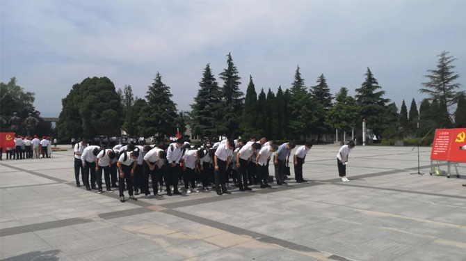 西投控股組織黨員干部赴扶眉戰(zhàn)役紀念館開展主題黨日暨廉政現場教學活動